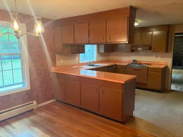 8 Woodridge Lane, North Hampton, NH 03862 - #3