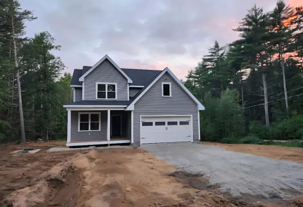 18 Lee Road, Barrington, NH 03825