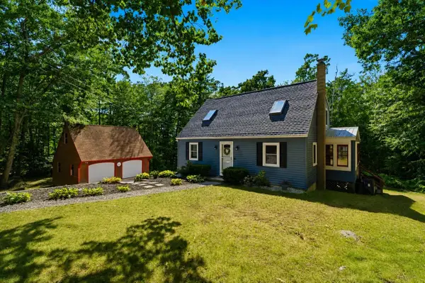 17 Fordway Road, Raymond, NH 03077