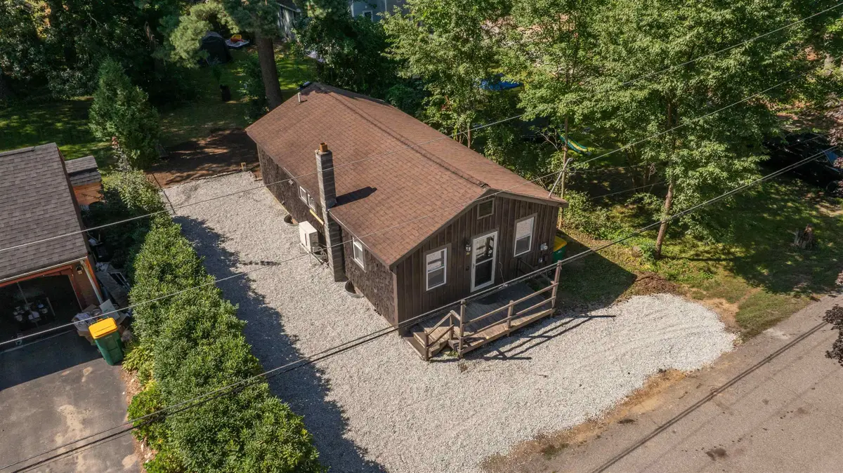 16 3Rd Street, Kingston, NH 03848 - #1