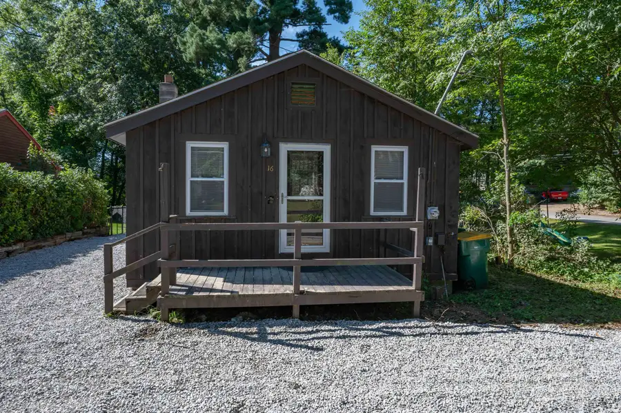 16 3Rd Street, Kingston, NH 03848 - #3