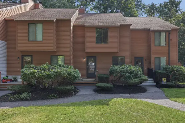 23 Dunvegan Woods Drive, Hampton, NH 03842