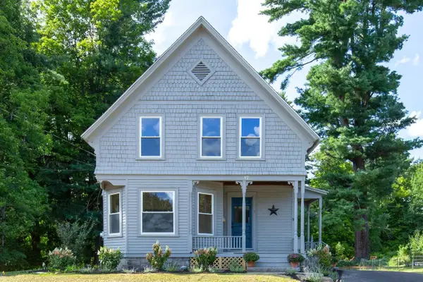 17 Clarke Street, Concord, NH 03301
