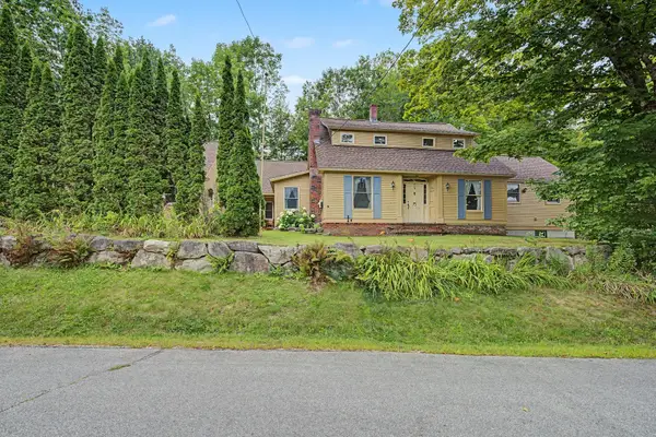 52 Chase Street, Sunapee, NH 03782
