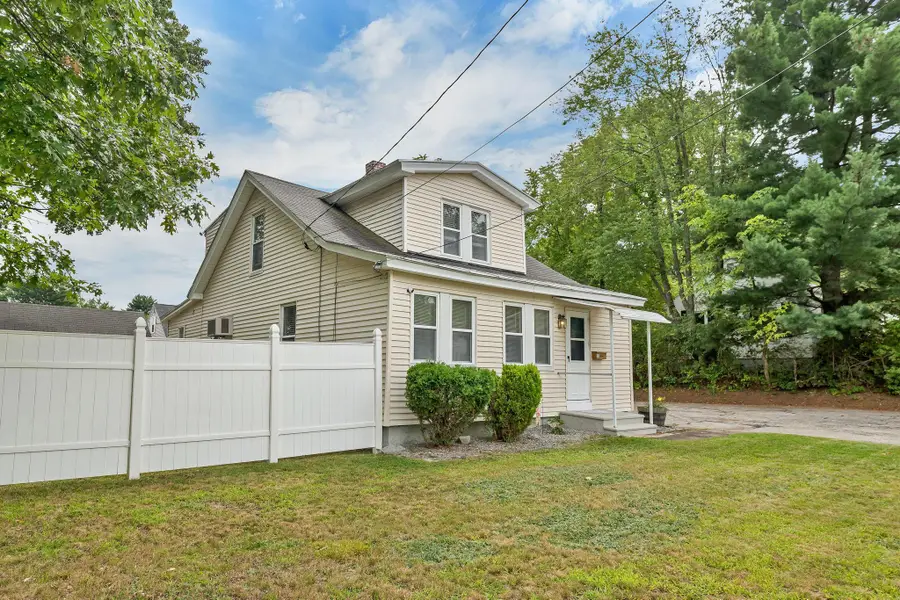 33 Moreau Street, Manchester, NH 03102 - #3
