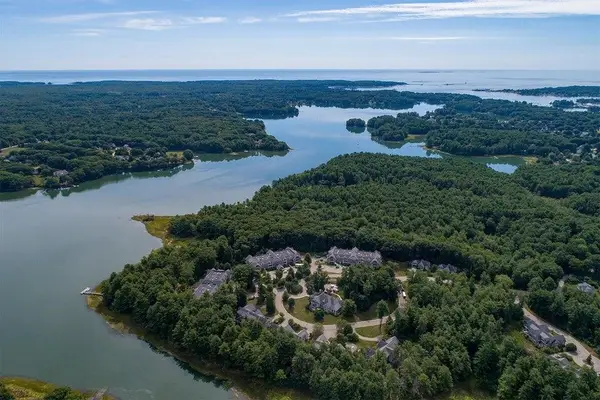 100 Shepards Cove Road #H205, Kittery, ME 03904