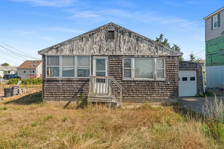 562 Winnacunnet Road, Hampton, NH 03842 - #2