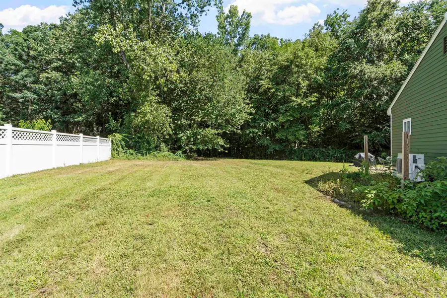 34 Hemlock Circle #A, Sandown, NH 03873 - #3