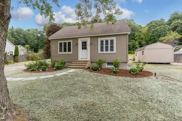 116 Exeter Road, Newmarket, NH 03857