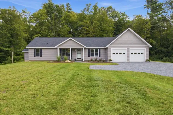 331 Hideaway Lane, Sunderland, VT 05250