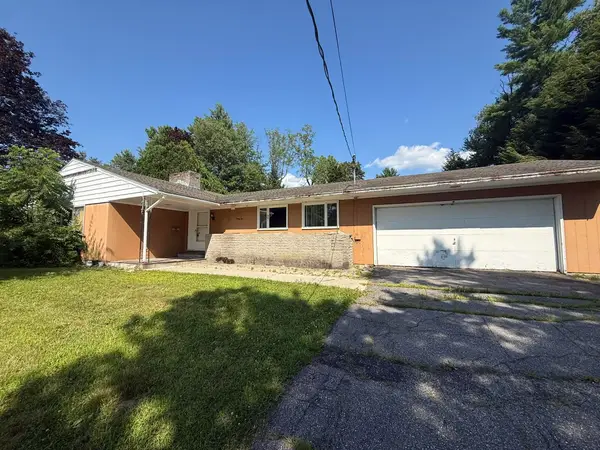 62 Ridge Avenue, Claremont, NH 03743