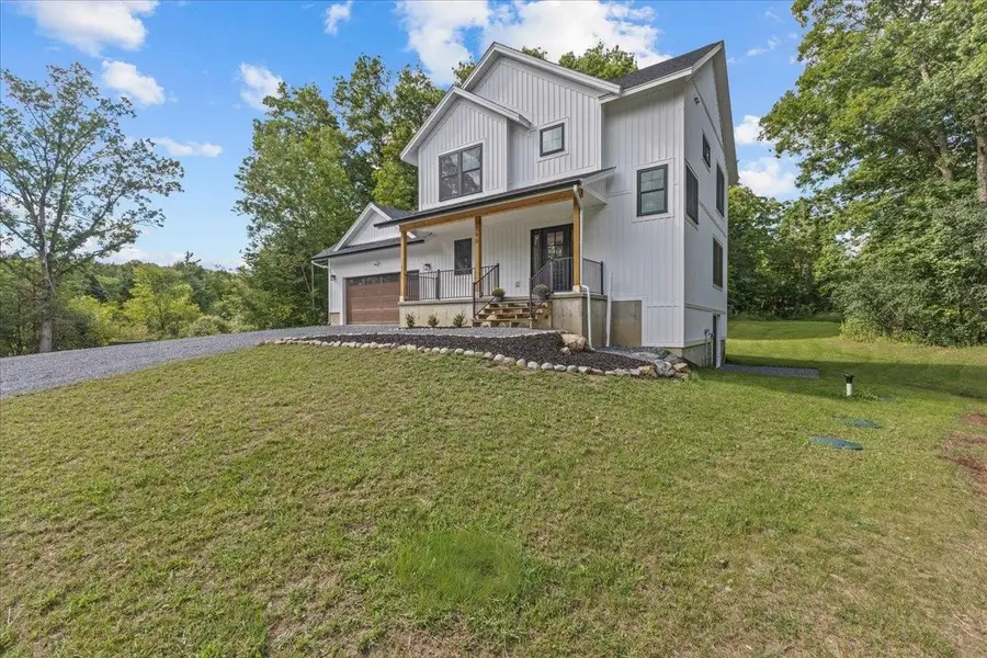 100 Leos Lane, Georgia, VT 05478 - #2