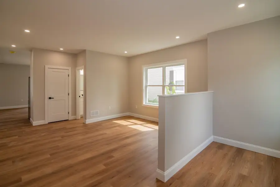 60 Congress Street, Manchester, NH 03102 - #2