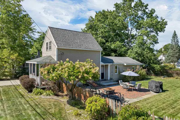 17 Manor Road, Concord, NH 03303