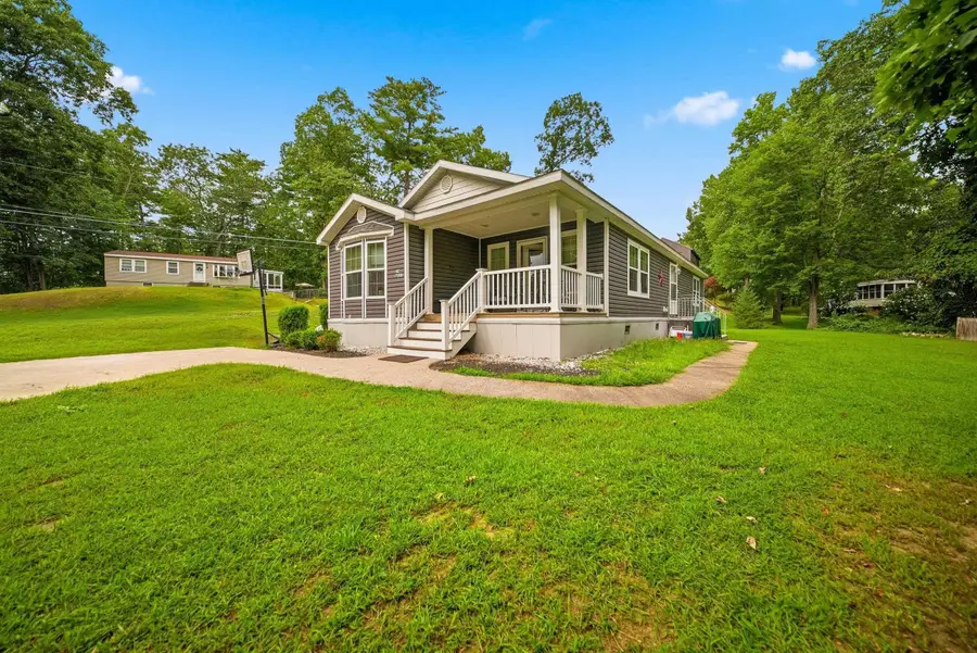10 Nolet Avenue, Salem, NH 03079 - #3