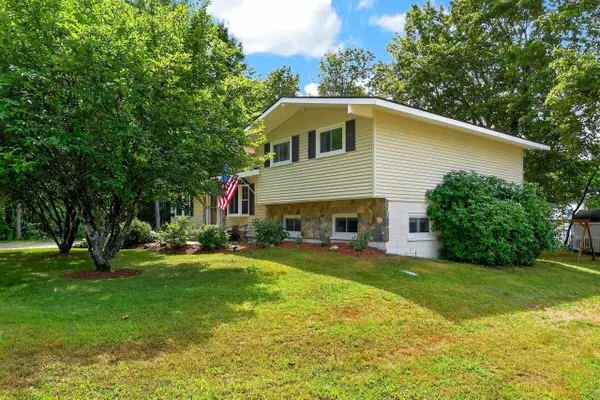 95 Crawford Street, Manchester, NH 03109
