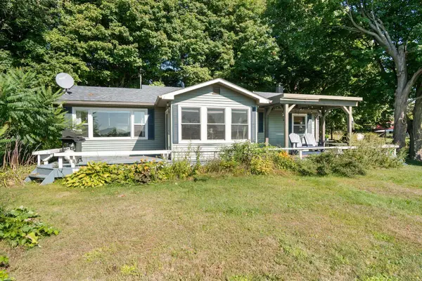 1532 Route 129, Alburgh, VT 05440