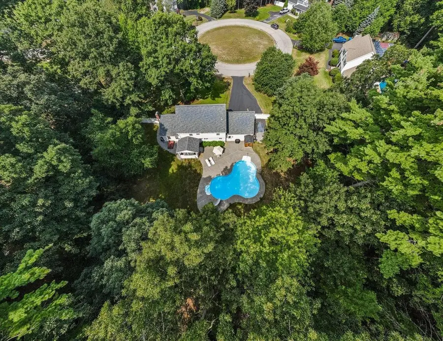 6 Sterling Drive, Londonderry, NH 03053 - #2