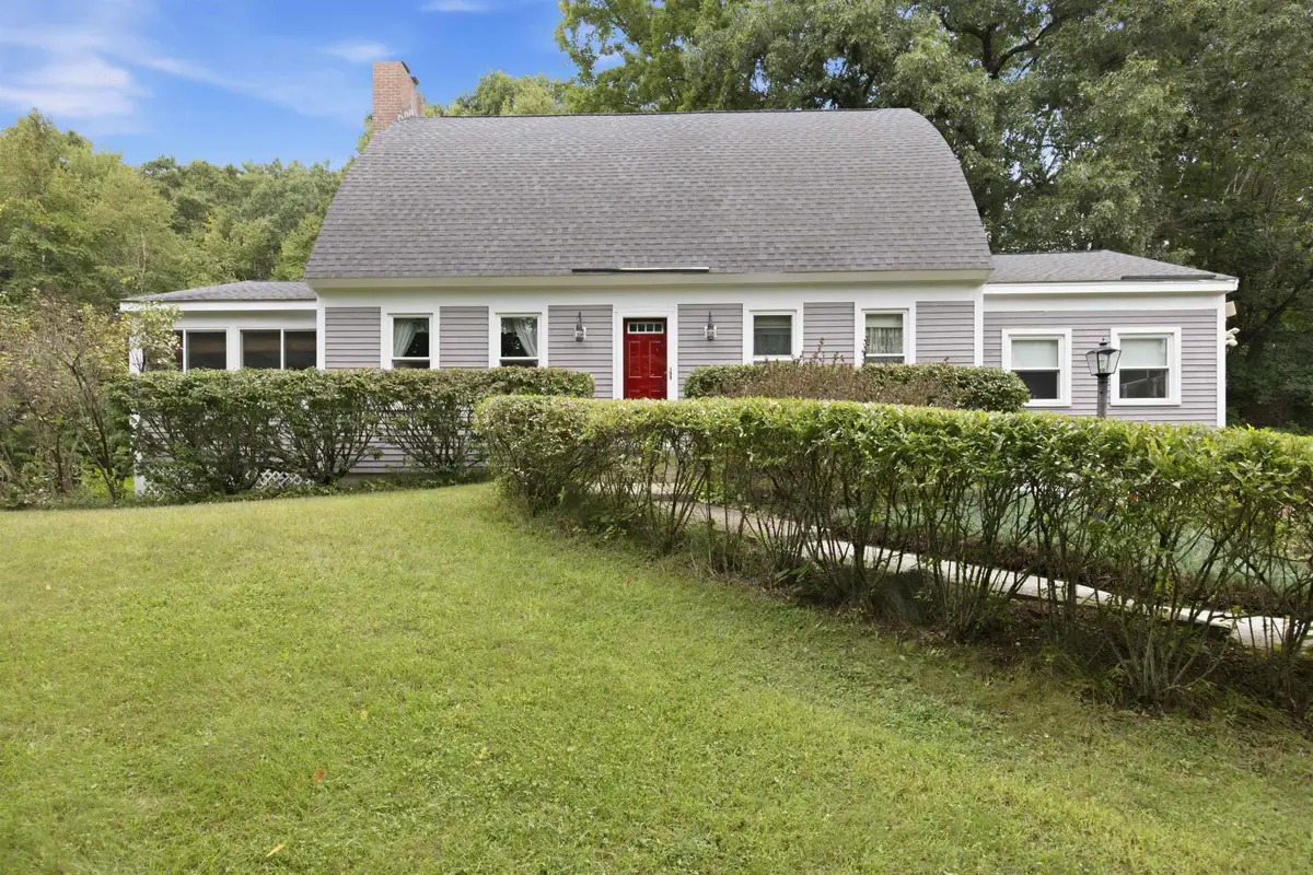 8 Hollow Road, Bow, NH 03304 - #1