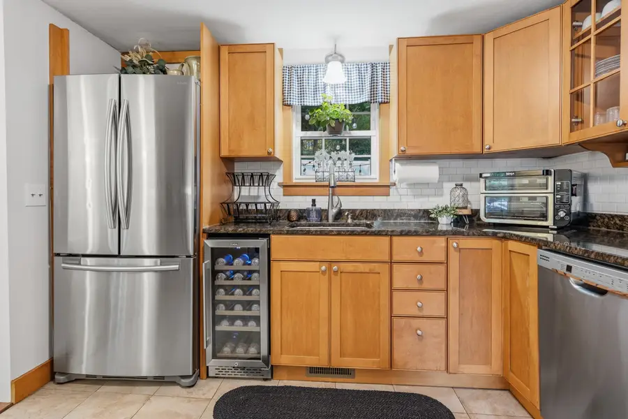 60 Bosse Avenue, Manchester, NH 03103 - #3