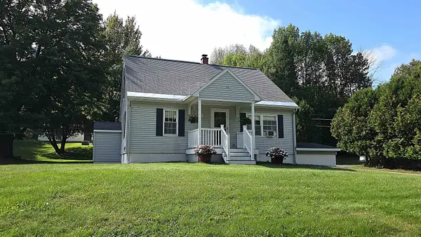 14 Gordon Avenue, Gorham, NH 03581