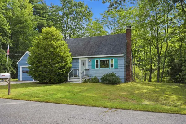 7 Fran Avenue, Plaistow, NH 03865