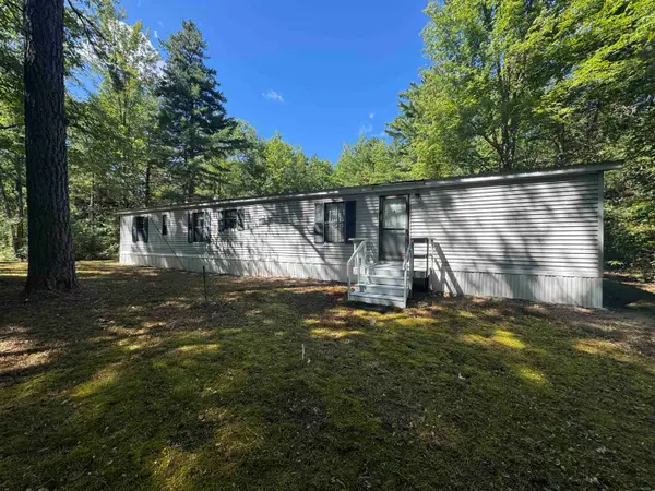 6 Blueberry Road, Ossipee, NH 03814