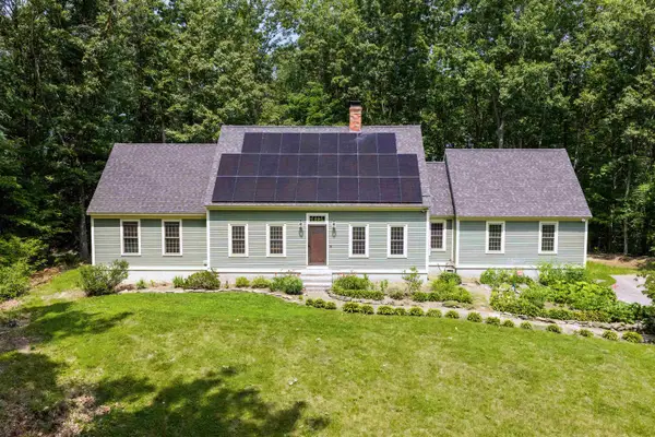 16 Thornton Lane, Lee, NH 03861