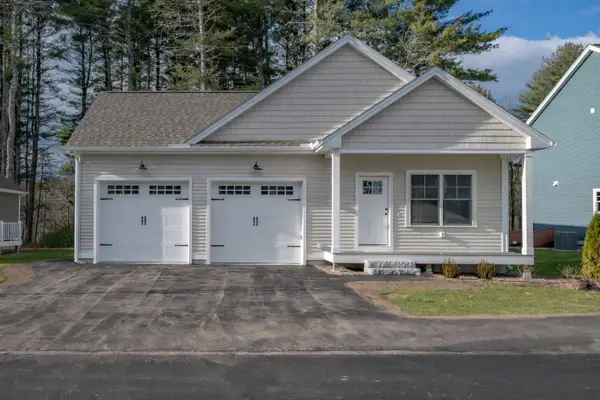 14 Wilderness Drive, Nashua, NH 03062