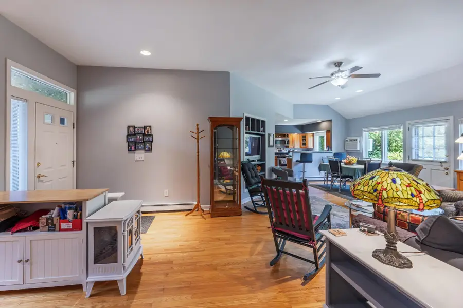 57 Laurel Lane, Wilder, VT 05001-1316 - #3