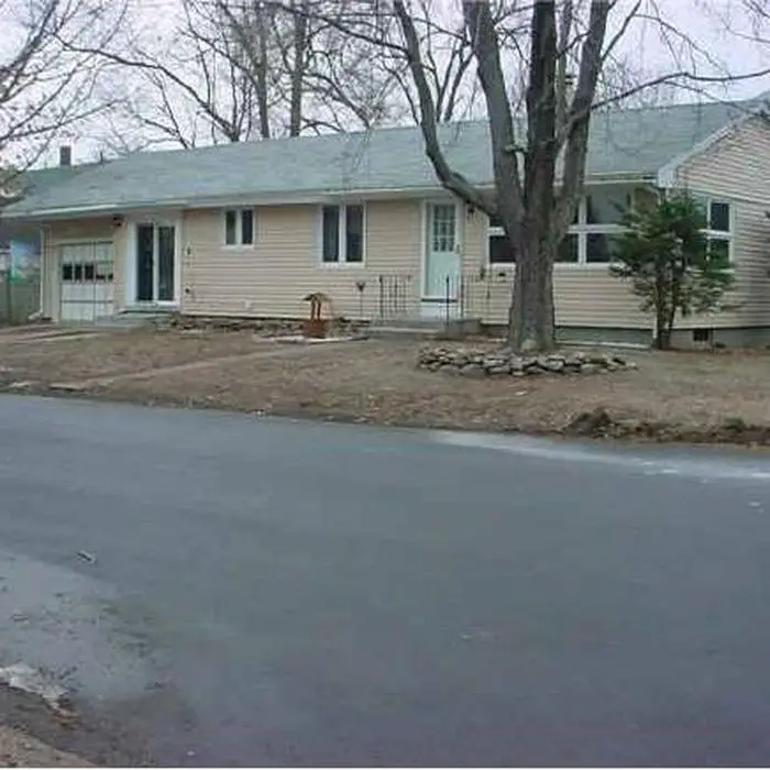 5 Kingston Street, Manchester, NH 03102 - #1