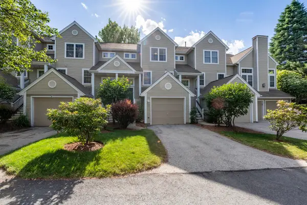 16 Edward Circle, Bedford, NH 03110