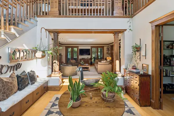 7 Strawberry Hill Lane, Tyngsborough, MA 01879