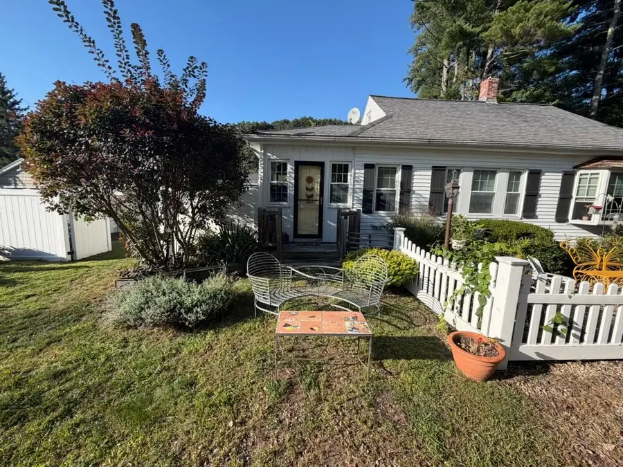 16 Davis Park, Plaistow, NH 03865 - #3