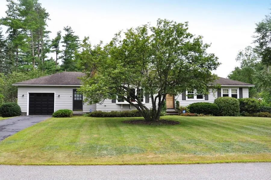 3 Valleyview Drive, Merrimack, NH 03054 - #3