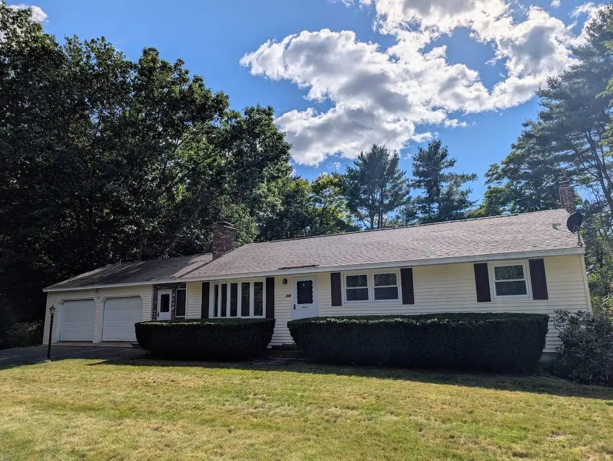 354 Amesbury Road, Hopkinton, NH 03229 - #1