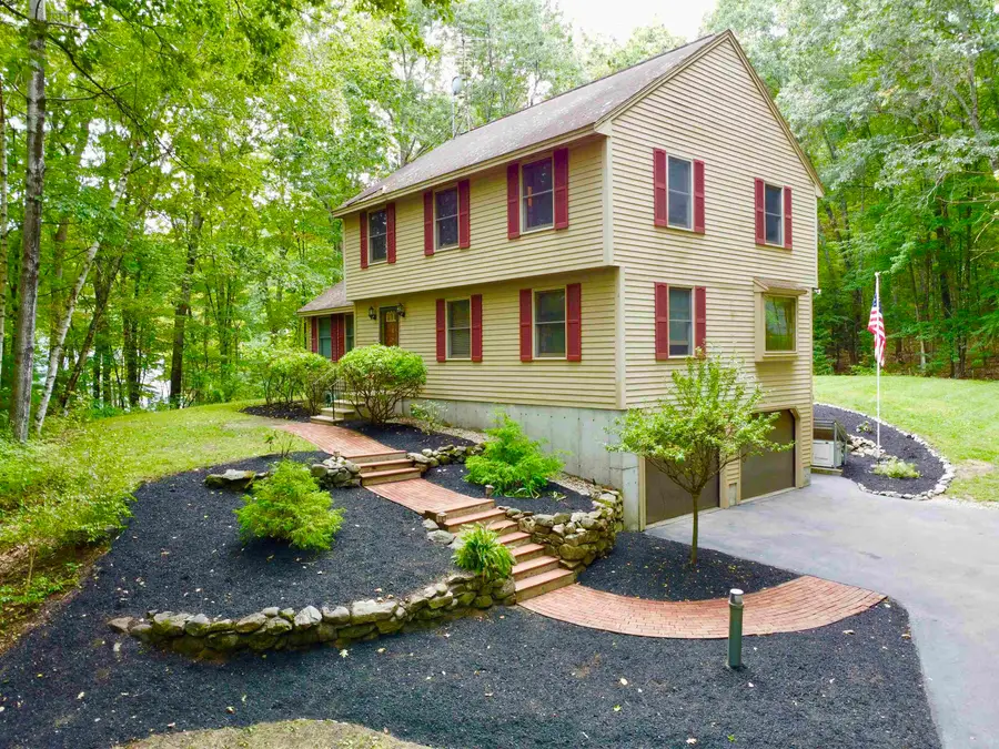 16 Windsor Drive, Merrimack, NH 03054 - #2