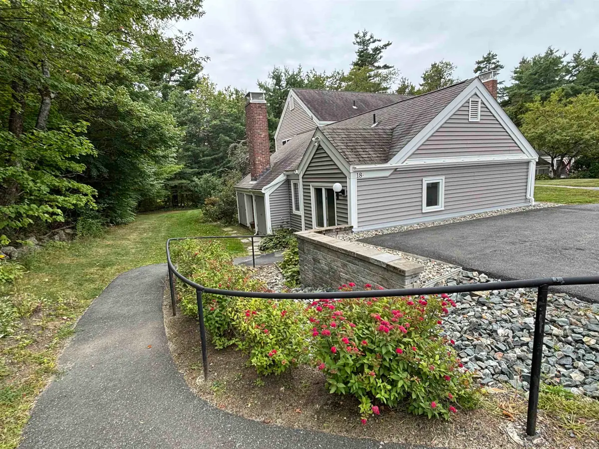 18 Hilltop Place, New London, NH 03257 - #1