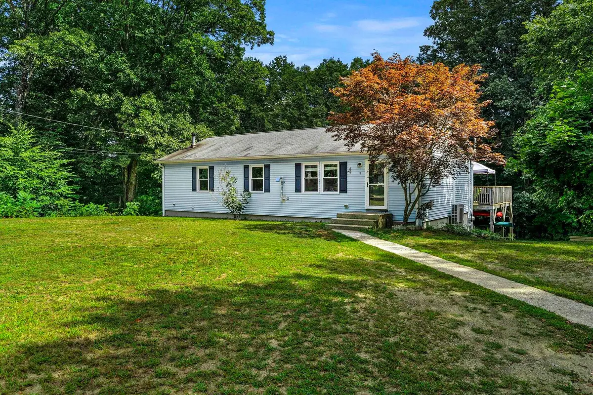 9 Dee Dee Drive, Sandown, NH 03873 - #1