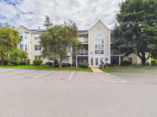 2 Scituate Place #26, Merrimack, NH 03054