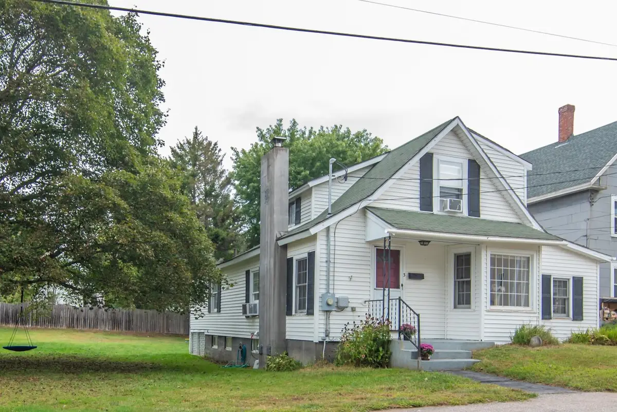 3 maple Street, Pembroke, NH 03275 - #1