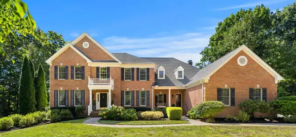 8 Dorothys Way, Bedford, NH 03110