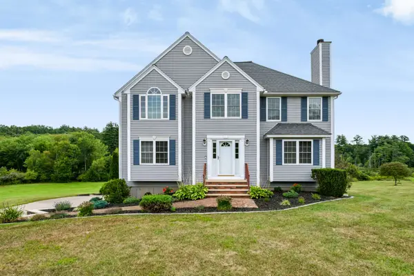 4 Day Break Drive, Plaistow, NH 03865