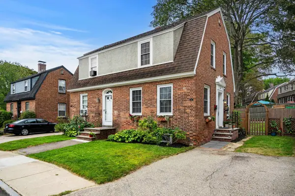 93 Saratoga Way, Portsmouth, NH 03801
