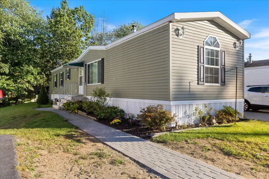 22 Willow Road, Newton, NH 03858 - #3