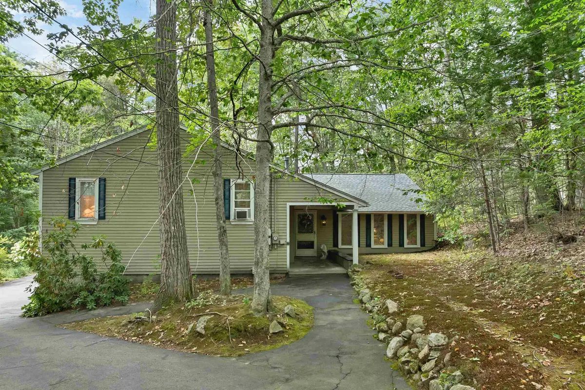 15 Abenaukee Drive, Wolfeboro, NH 03894 - #1