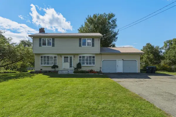 890 Essex Road, Williston, VT 05495