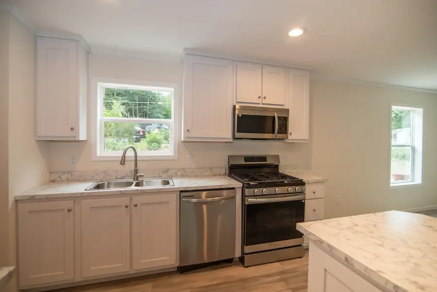 9 Cartwright Drive, Londonderry, NH 03053 - #2