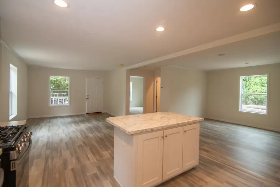 9 Cartwright Drive, Londonderry, NH 03053 - #3