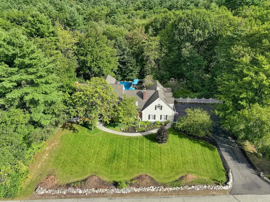 9 Rosewell Road, Bedford, NH 03110 - #2